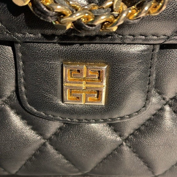 Vintage Givenchy Paris Quilted Lambskin Shoulder and Crossbody Bag - Picture 3 of 17